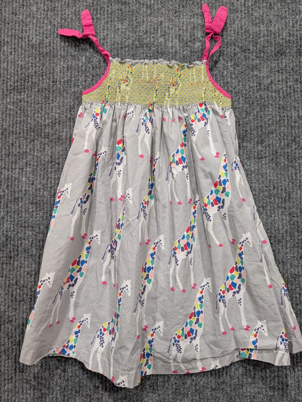 EBoden Grey Girls Sundress Multicolor Giraffe Print and Pink Ties Sz 5/6